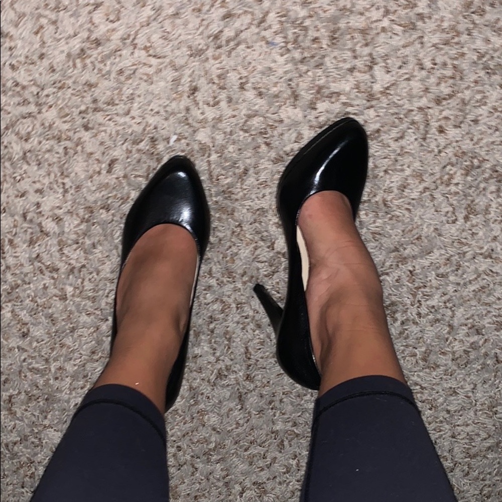 basic black heels